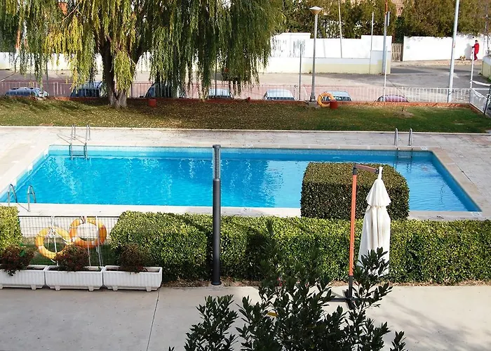 Santa Barbara Hotell 2*